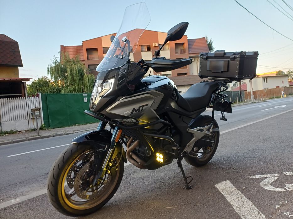 CFMOTO 700 MT 2024