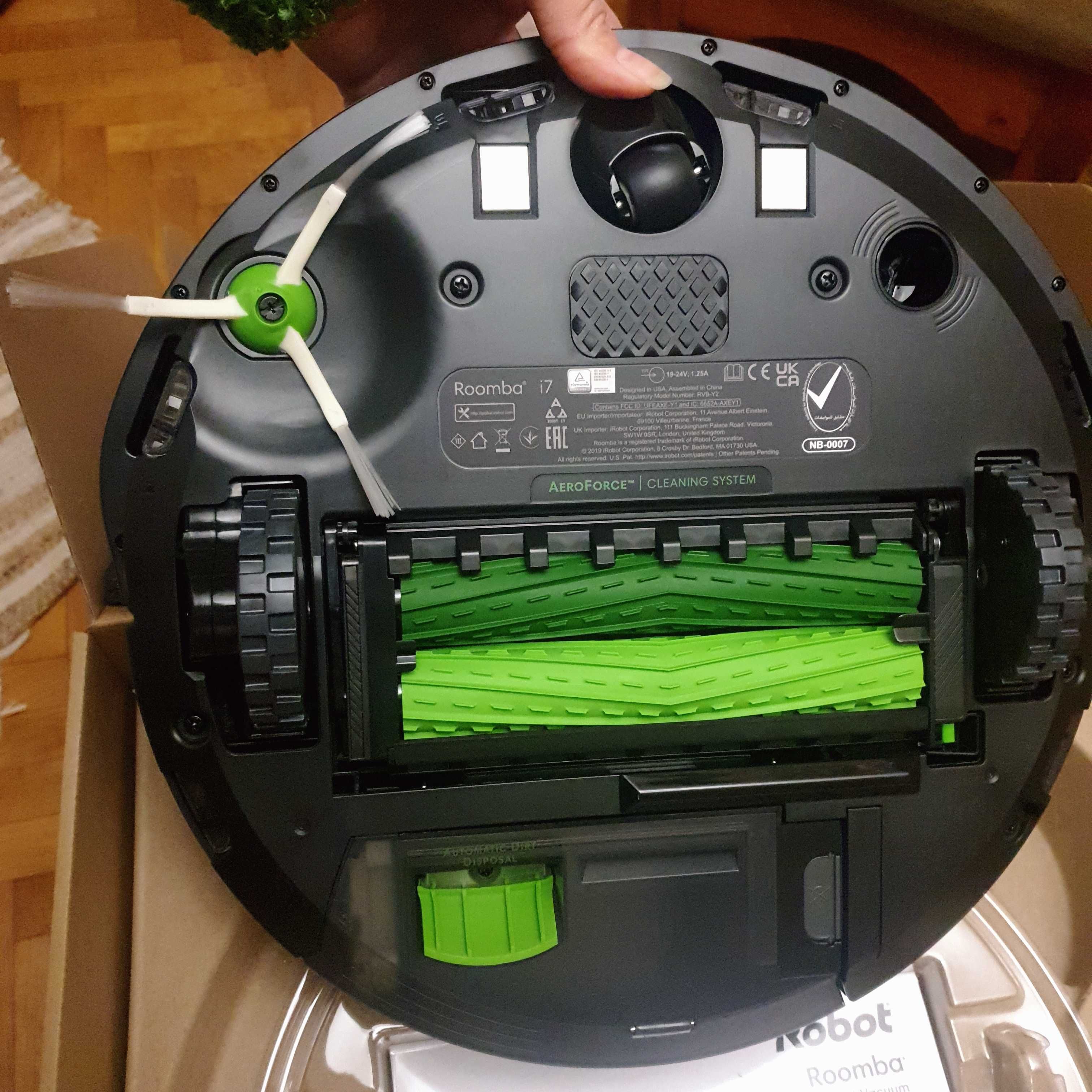 Roomba i7+ робот прахосмукачка