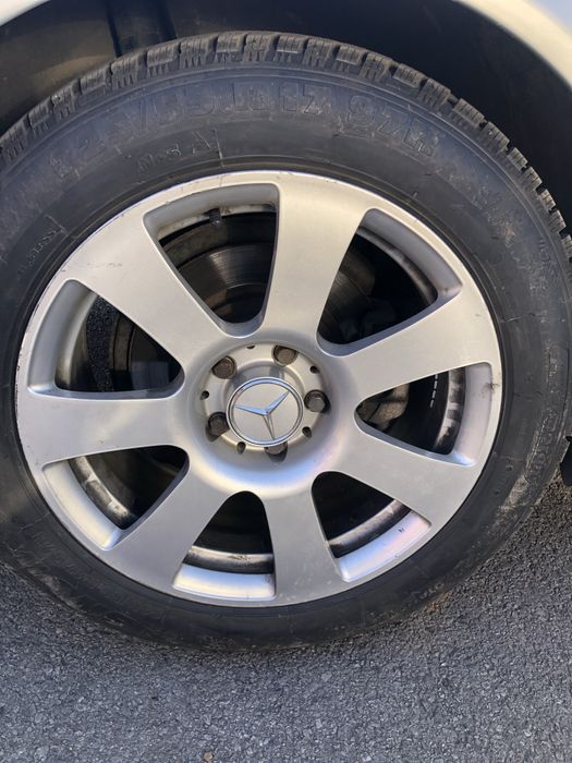 Продавам джанти за мерцедес 17 цола