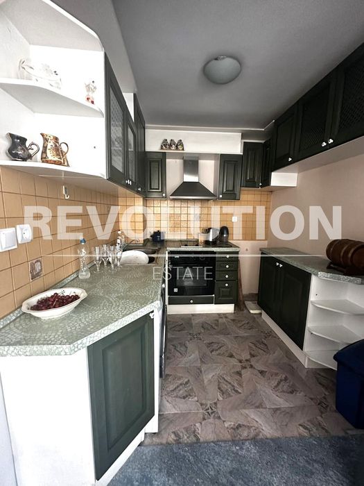Дава се под наем Четиристаен апартамент в Варна, Автогара - 134 кв.м за 500 € - Снимка #4