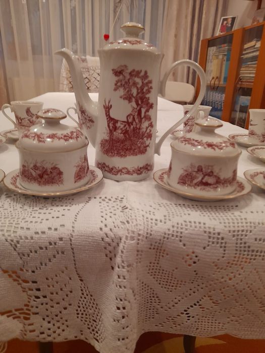 Vesela / Servici de ceai