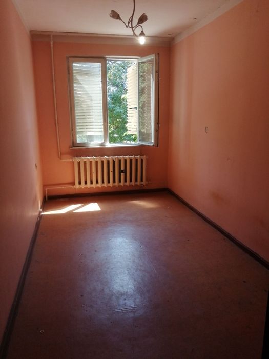 Чиланзар 17 3/2/4 балкон 1.5х3