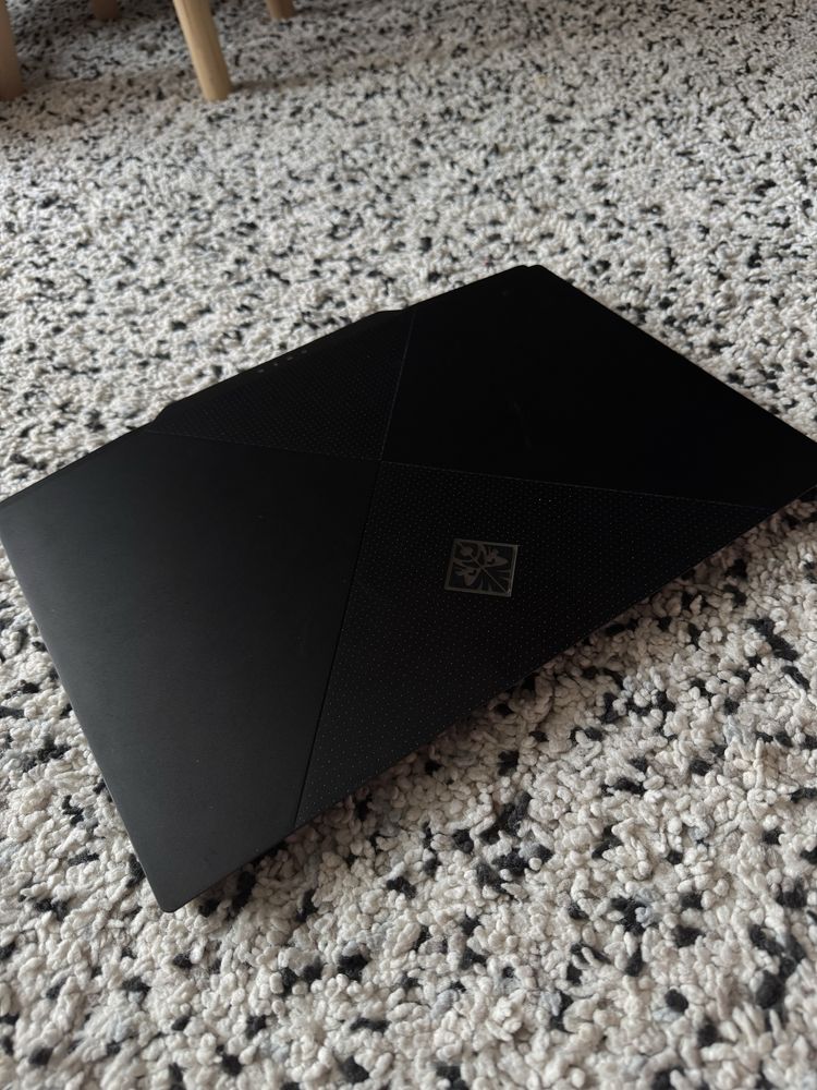 Ноутбук OMEN X 2S с двумя экранами