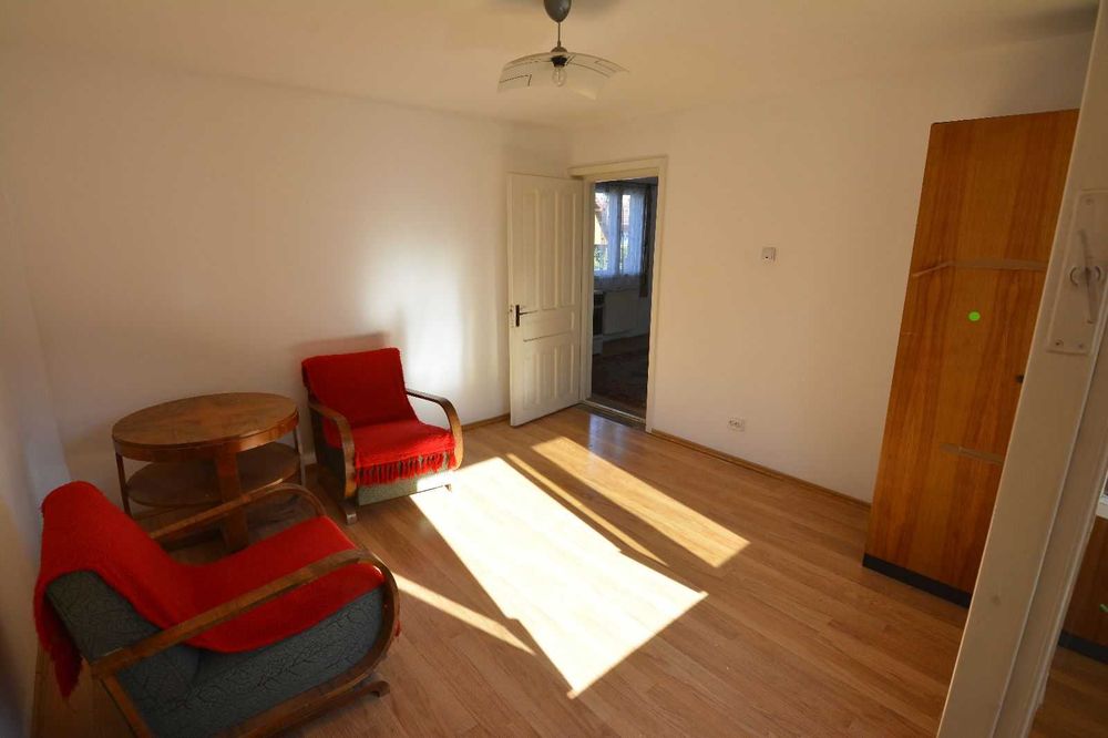 Casa individuala cu 4 apartamente, garaj dublu și gradina, N.Titulescu
