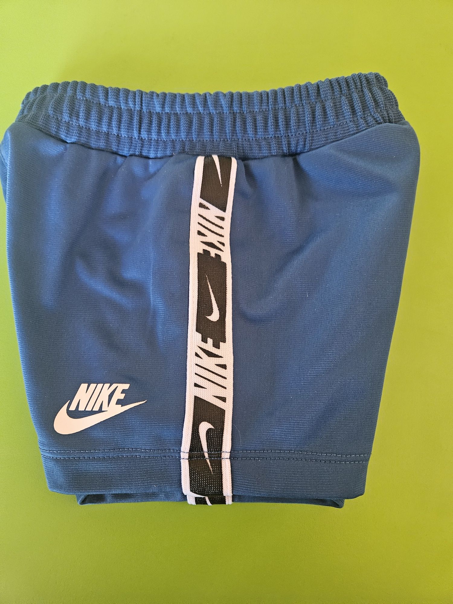 Pantaloni scurti copii Nike