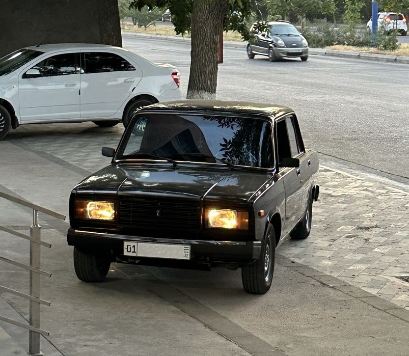 Vaz 2107 Qora gbo