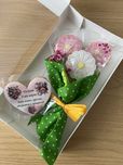 Букет от меденки в кутия