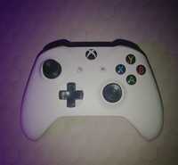 Vând controller Xbox One Alb perfect funcțional