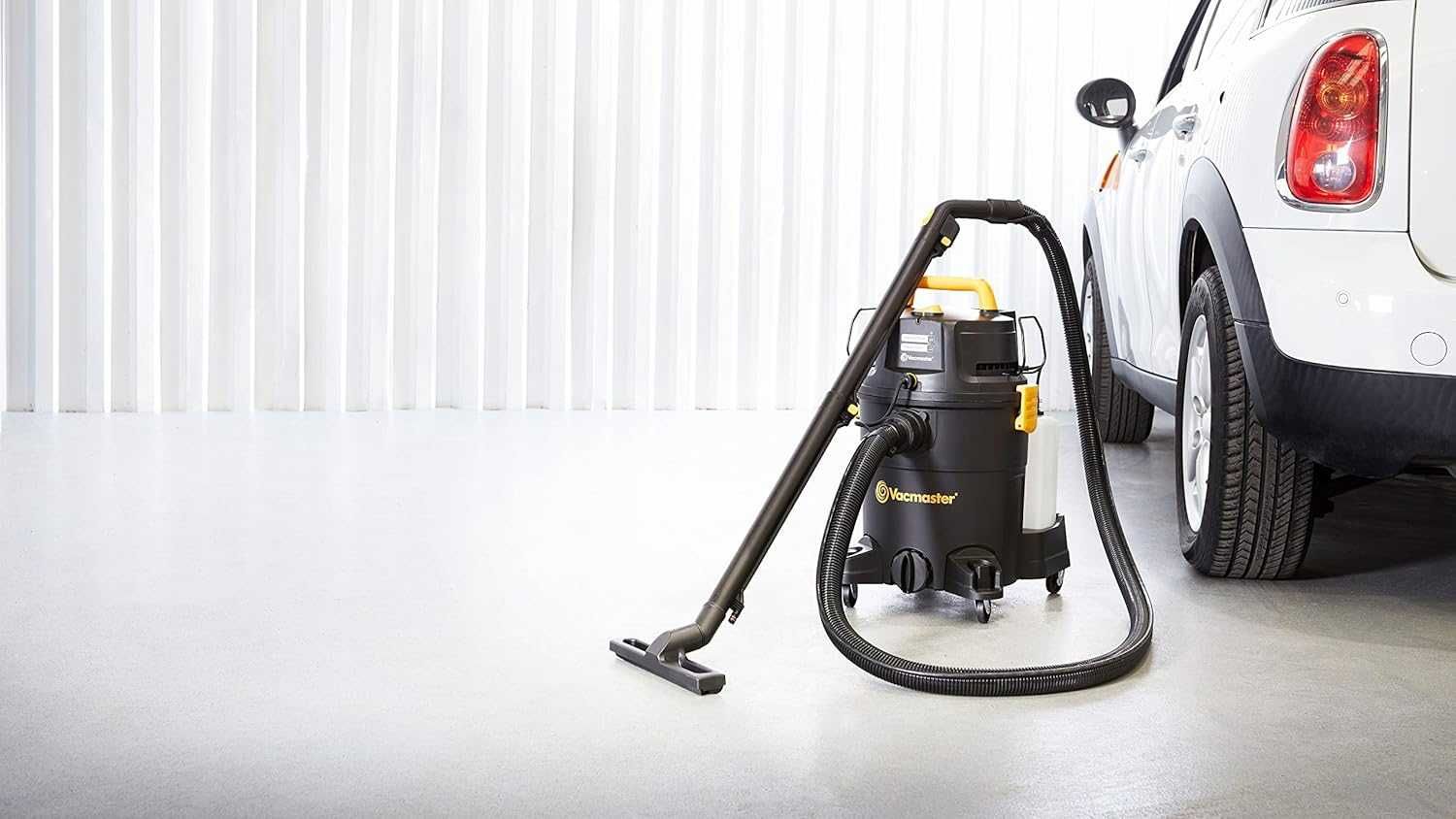Индустриална перяща прахосмукачка Vacmaster VK1323PFR 23L 1300W