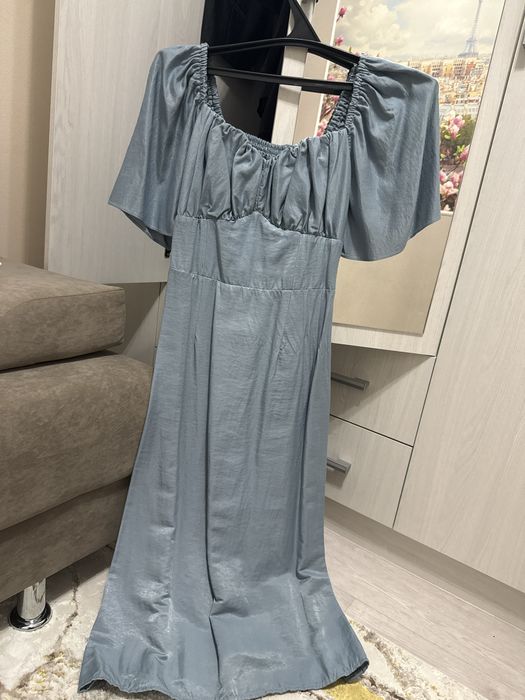 Продам платье Lichi. Своя первичная цена 30тыс