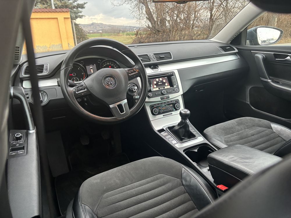 Passat 1.6 TDI 2012 xenon led navigatie piele alcantara