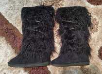 Cizme tip ugg deosebite