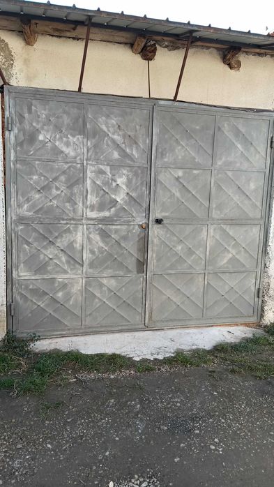 Garaj de vânzare
