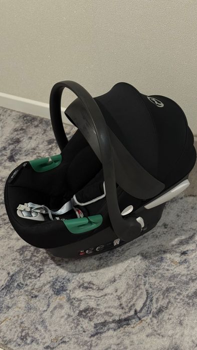 Продам коляску Cybex