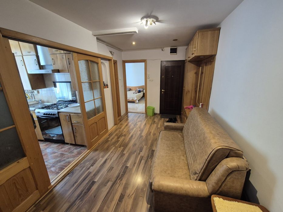 Închiriez apartament 2 camere ultracentral