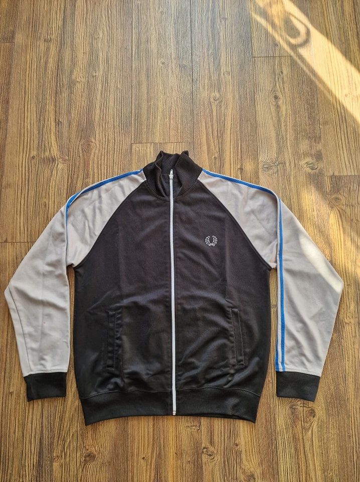 Страхотно мъжко горнище яке FRED PERRY размер L