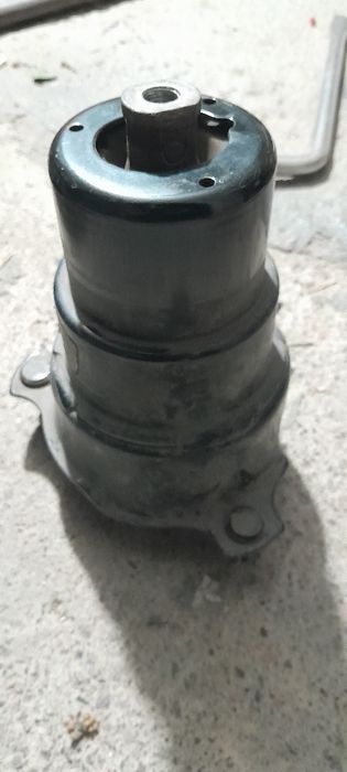 Передний подушка на камри 50