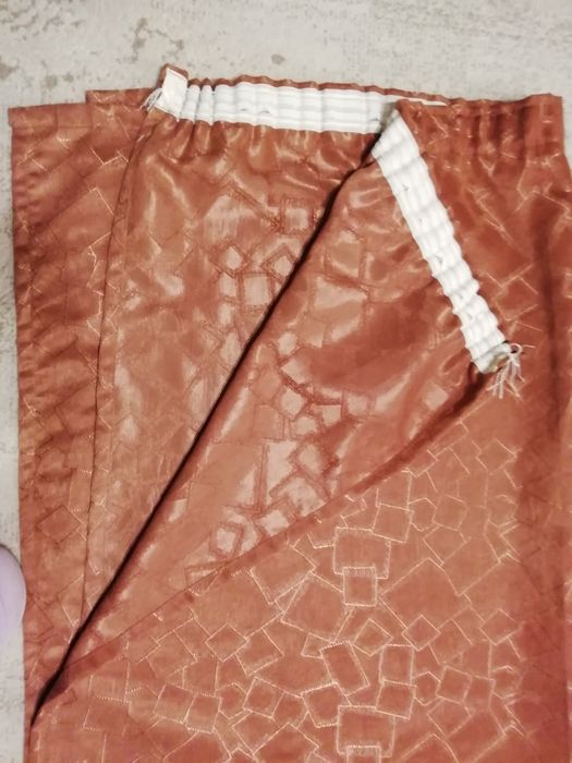 Draperii 2 buc de 1.3 lățime și 2.45 lungine fiecare