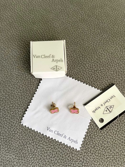 детелина колие обеци златни розови сет комеплект бижу van cleef чанта