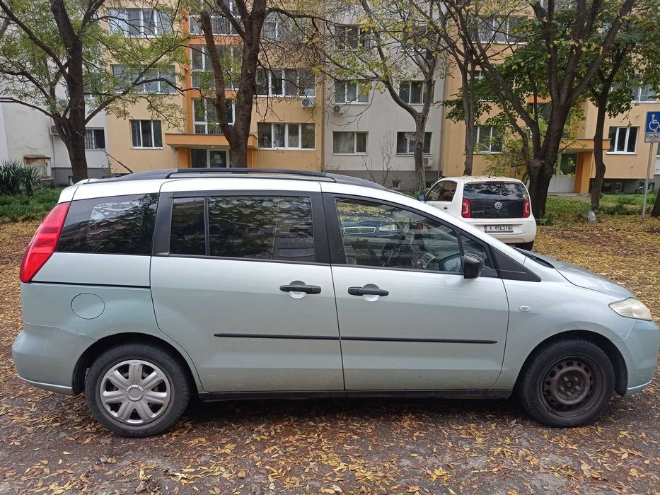 Продавам Mazda 5 в много добро техническо състояние