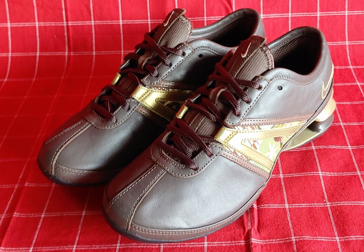 ** adidași *NIKE SHOX* 38 *50%reducere *Original !!