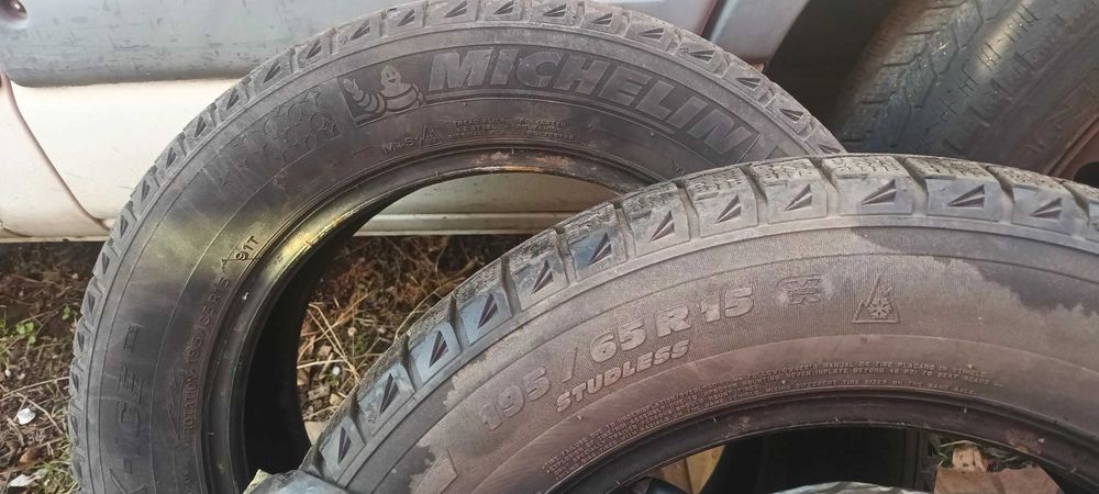 Зимни гуми 195,65,15,втора употреба