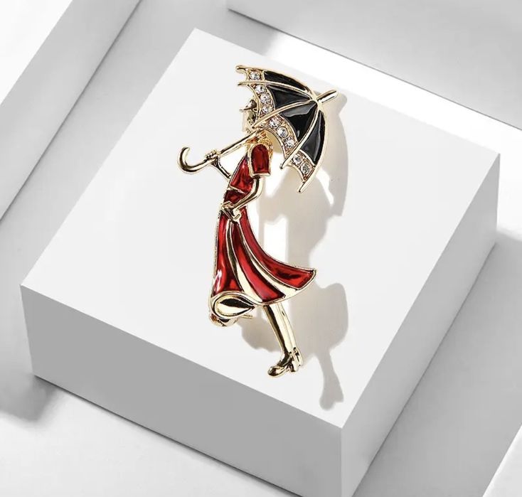 Бутикови брошки за всеки повод.