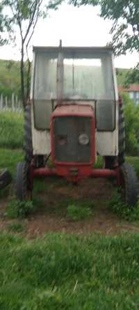 Tractor international 353