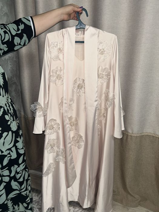 Продам вечернее платье на той