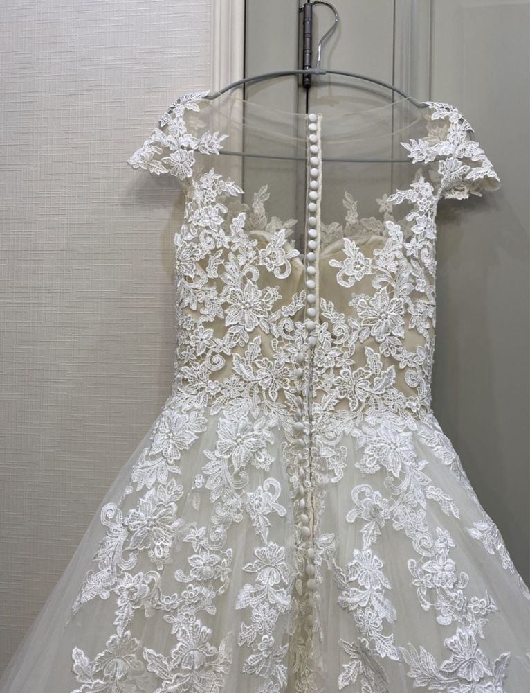 Нежное красивое свадебное платье