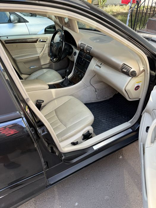 Vand/schimb Mercedes W203