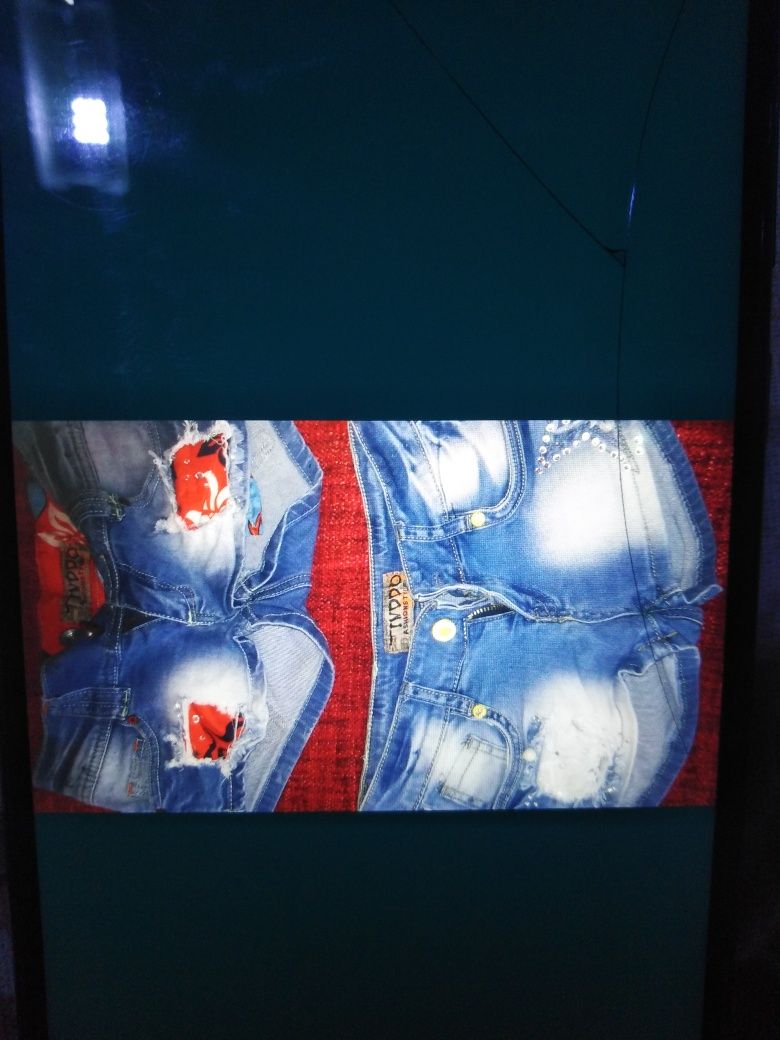 Blugi scurți pentru damă