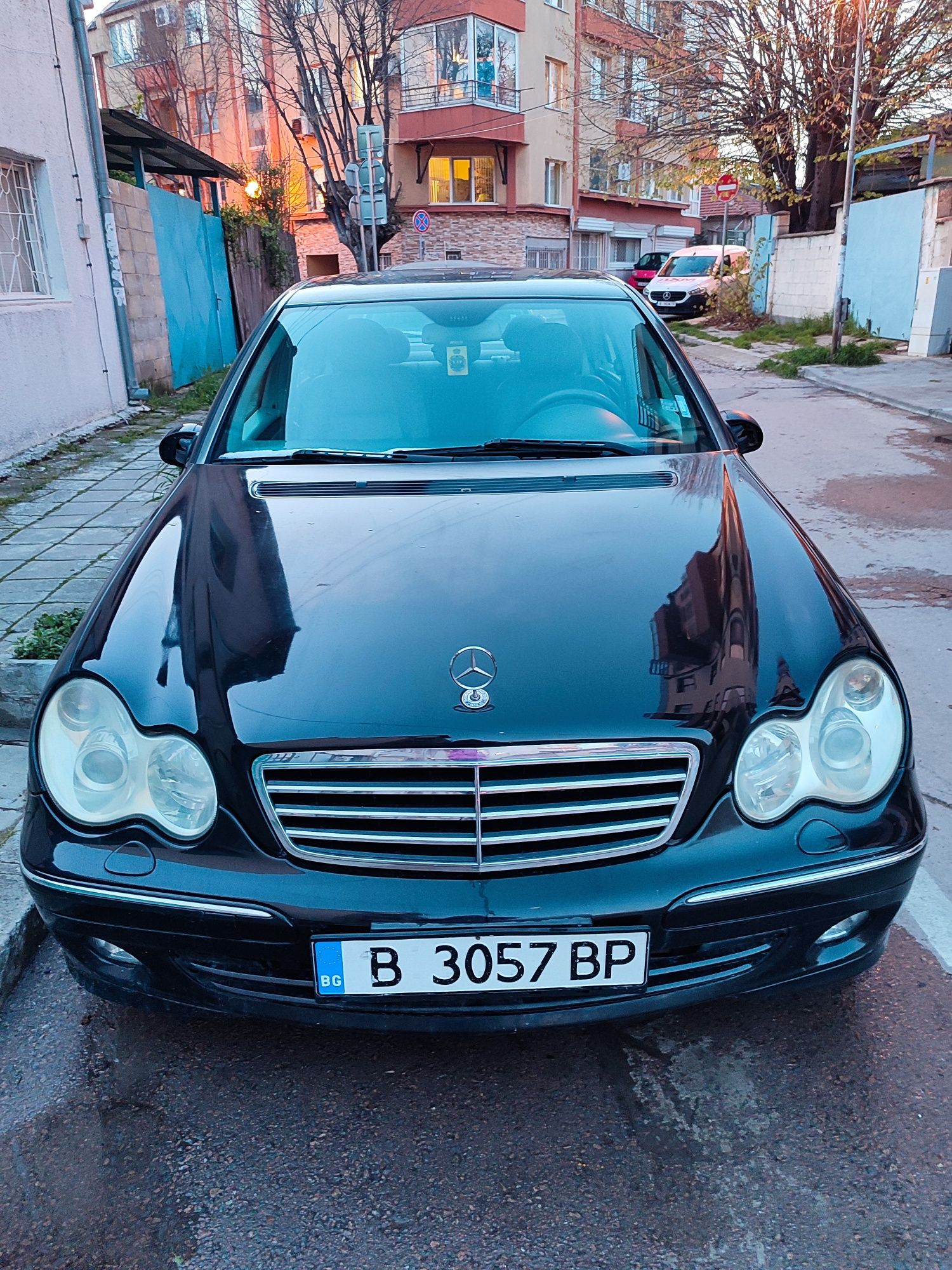 Mercedes Benz C220