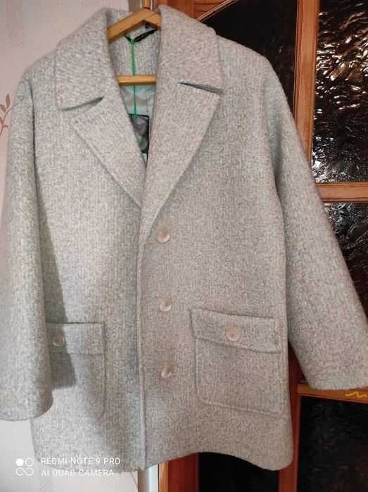 продам полупальто-пиджак  осенний,утепленный