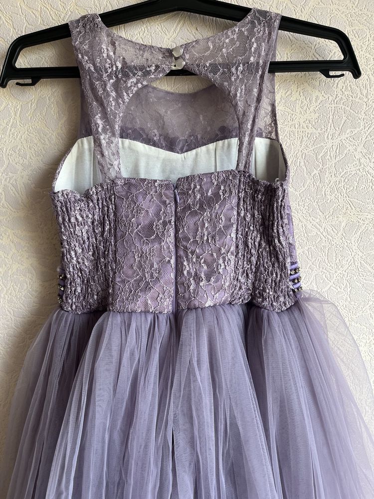 праздничное фиолетовое платье