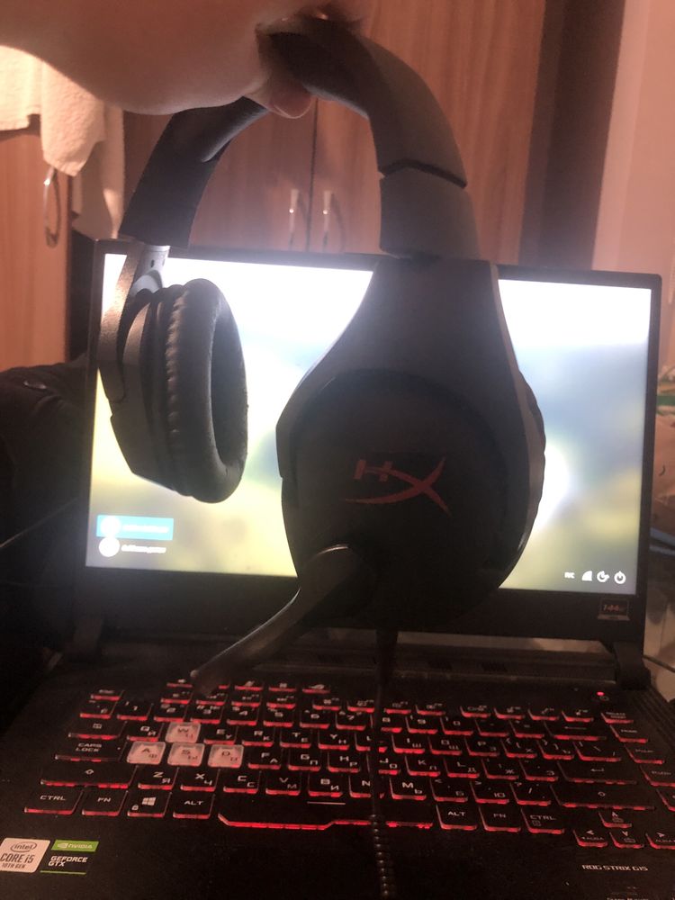 Наушники HYPERX