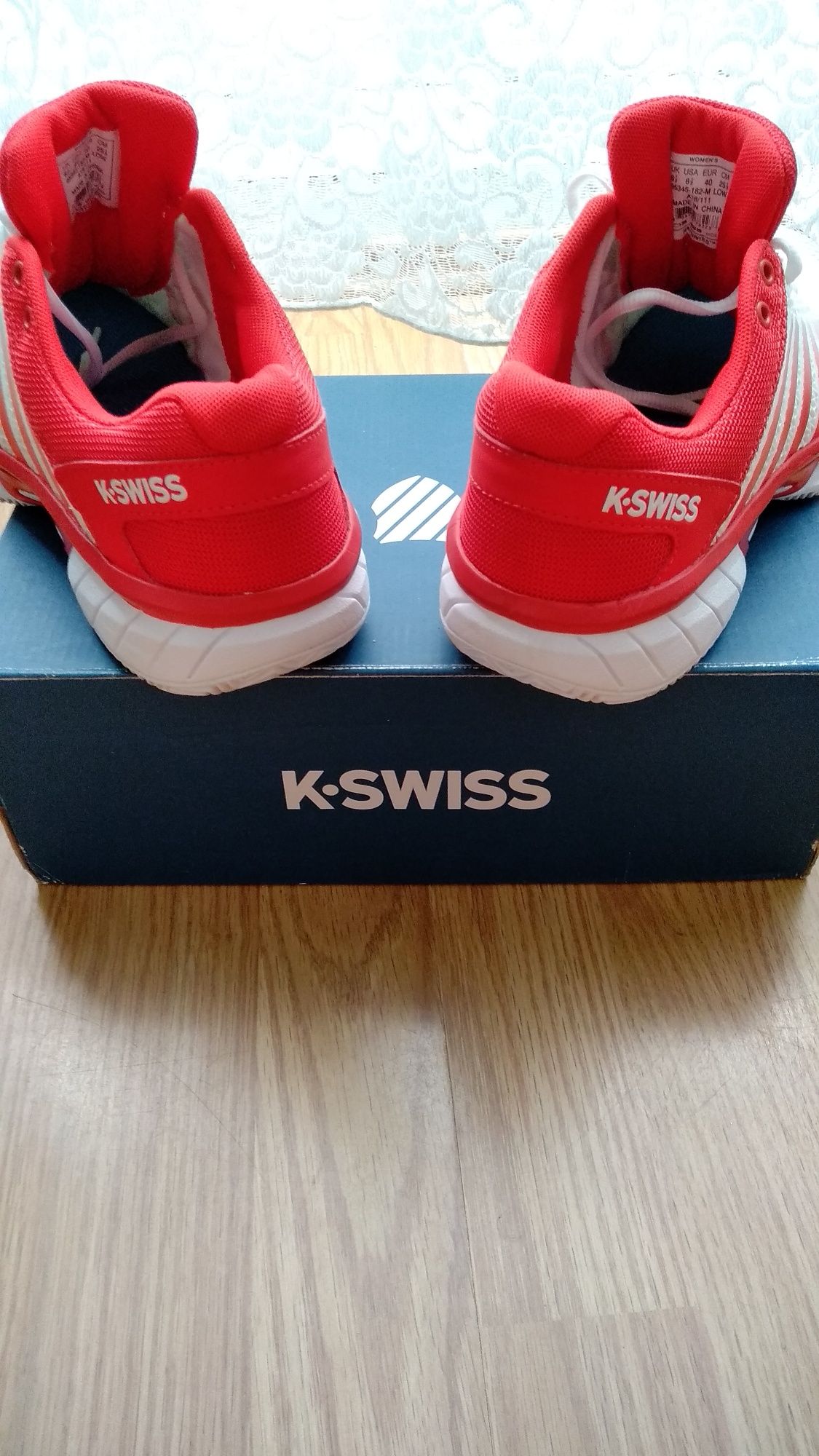 Adidași K-SWISS DuraWrap mărimea 40