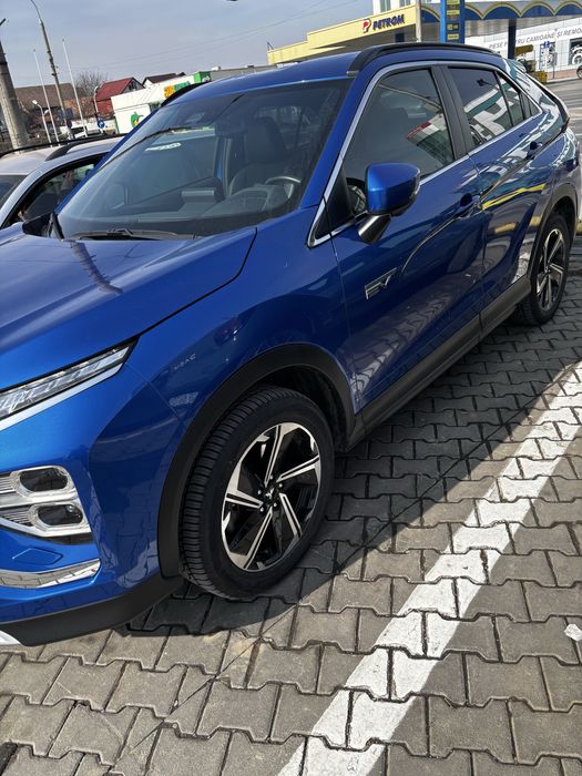 Mitsubishi Eclipse Cross PHEV Intense +