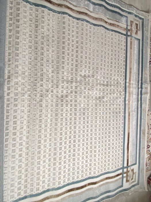 Продается ковер 3x4