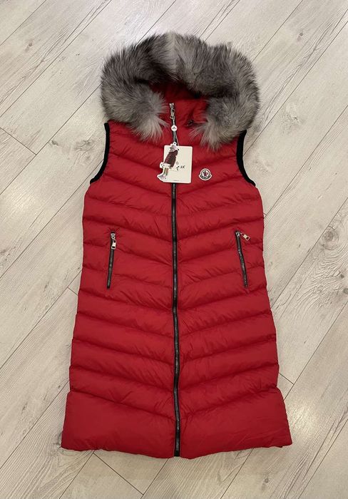 Дамски дълги елеци.