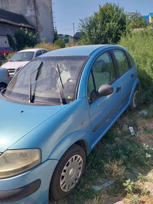 Vând Citroen C3 2002
