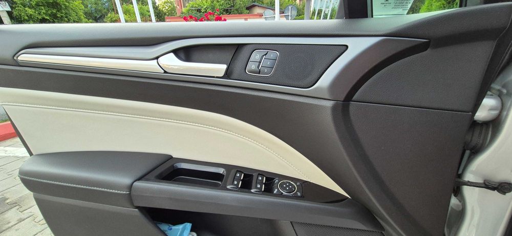 Ford Mondeo 2.0 TDCi Powershift