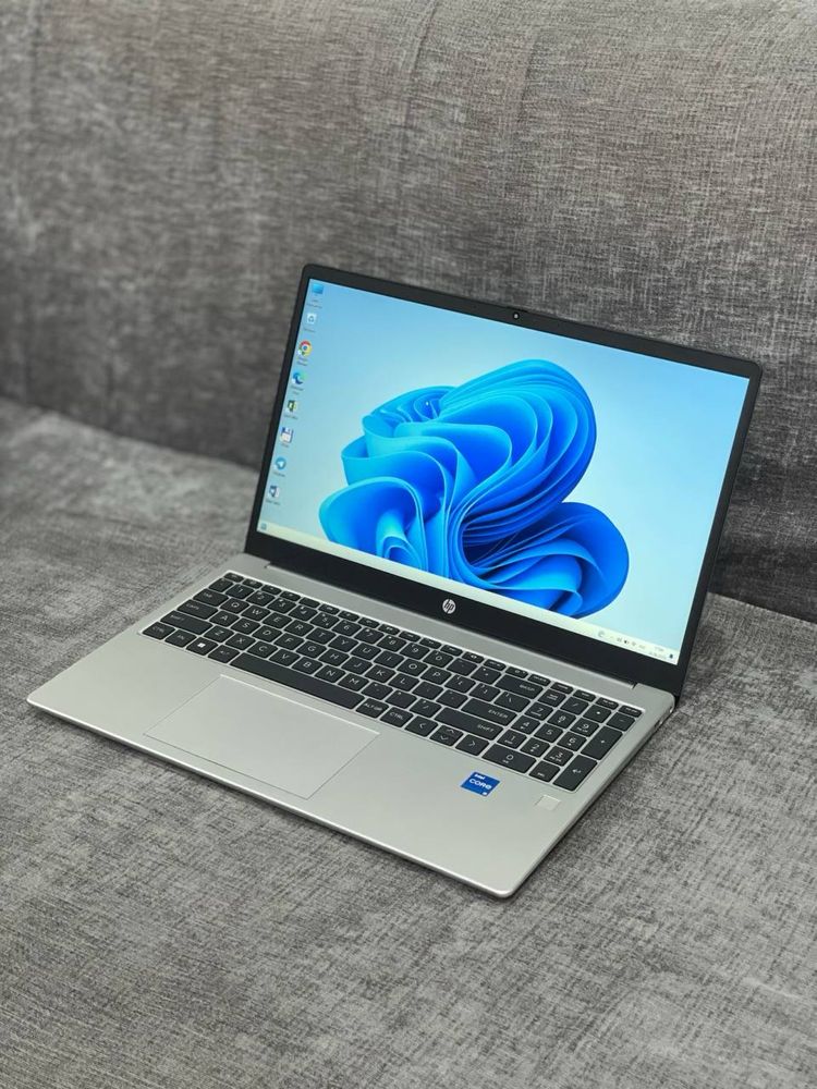 Hp laptop.