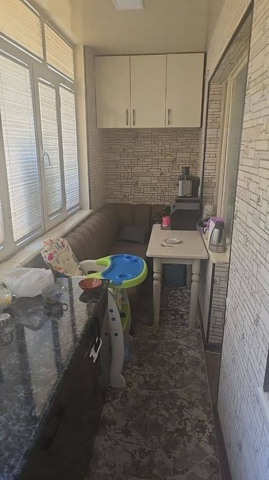 Юнусабад 8 квартал. Продается квартира 2/1/4