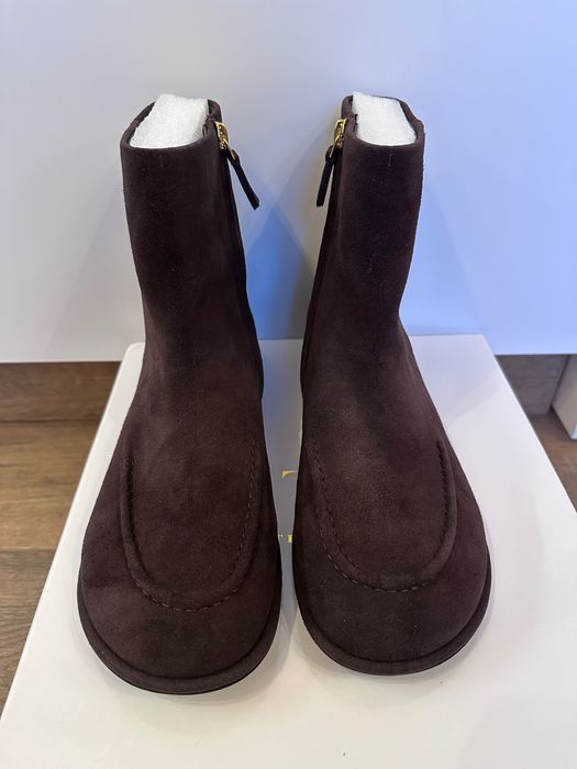 Боти от естествен велур, кафяви с размер 40
