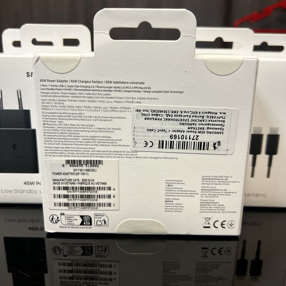 Samsung PD 45W Wall Charger (EP-T4511XBE) and USB-C Cable зарядно