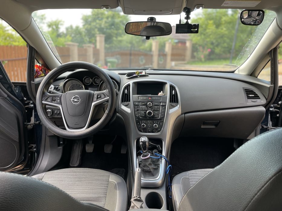 Opel Astra Sedan 1.4 Turbo, 2017