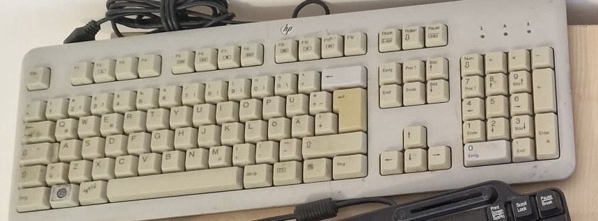 Set: Tastaturi cu mufa Usb utilizate + Mouse Cadou