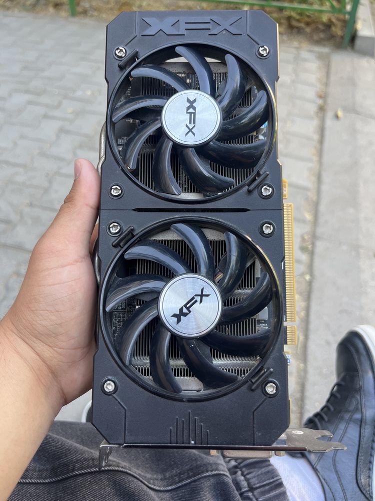 Видеокарта AMD Radeon R9 370X 4GB (GDDR5)