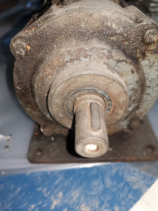 Motor 380 cu reductor 1/8